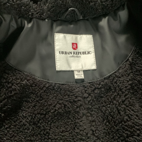 Urban Republic Black raincoat size M - Picture 2 of 7